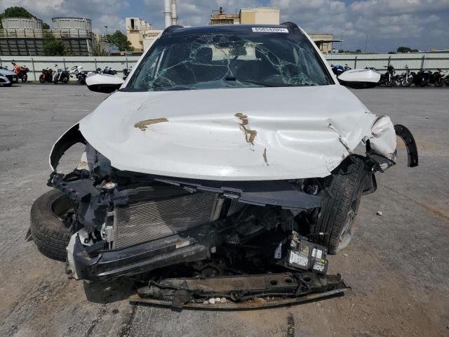 5XYZWDLA5JG554793 - 2018 HYUNDAI SANTA FE S WHITE photo 5