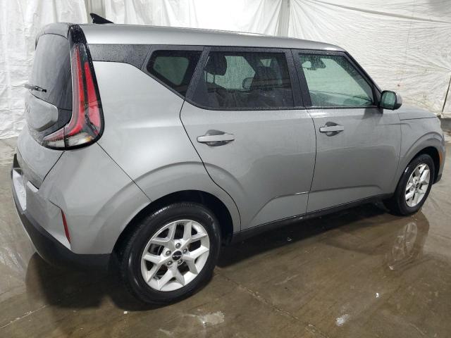 KNDJ23AU8P7883011 - 2023 KIA SOUL LX SILVER photo 3