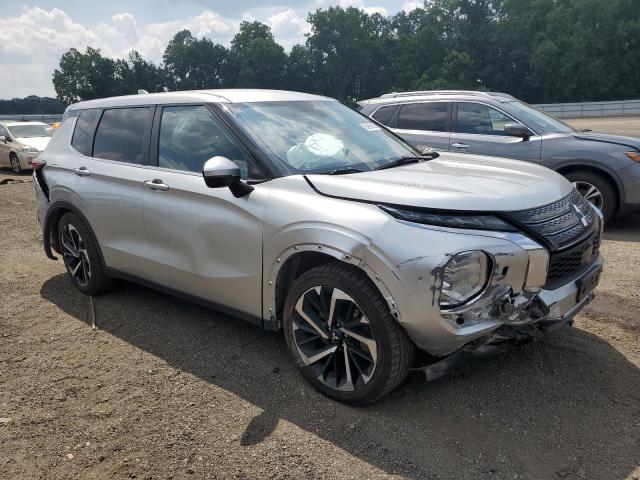 JA4J4TA82NZ027941 - 2022 MITSUBISHI OUTLANDER ES 银色 照片 4