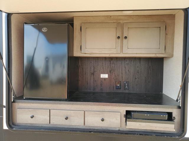 4YDT33026MB450878 - 2021 KEYSTONE OUTBACK WHITE photo 8