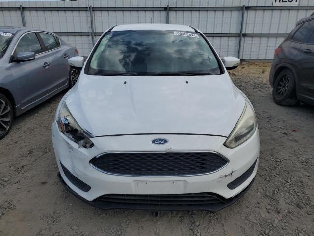 1FADP3F24HL271618 - 2017 FORD FOCUS SE WHITE photo 5