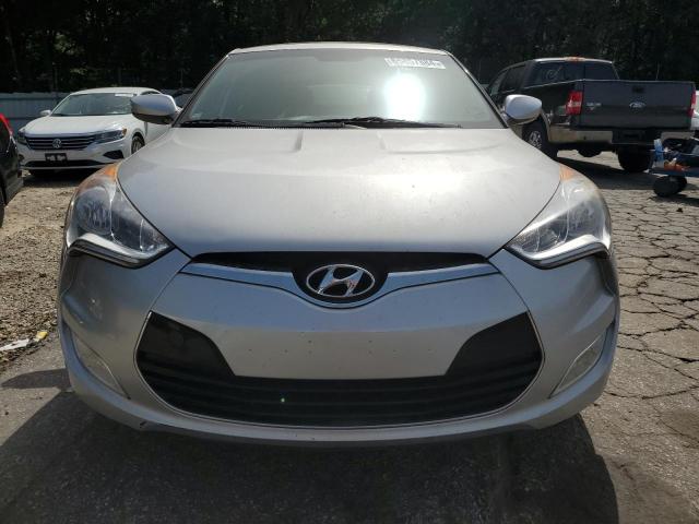 KMHTC6AD5GU292235 - 2016 HYUNDAI VELOSTER SILVER photo 5