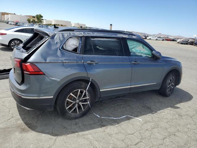 3VV2B7AX8MM027698 - 2021 VOLKSWAGEN TIGUAN SE 灰色 照片 3