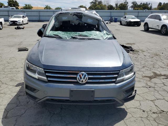 3VV2B7AX8MM027698 - 2021 VOLKSWAGEN TIGUAN SE 灰色 照片 5