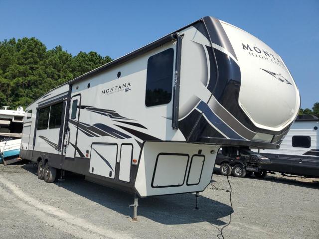4YDF3652XLA741489 - 2020 KEYSTONE MONTANA WHITE photo 1