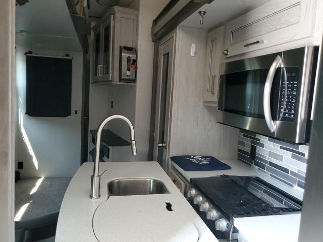 4YDF3652XLA741489 - 2020 KEYSTONE MONTANA WHITE photo 6