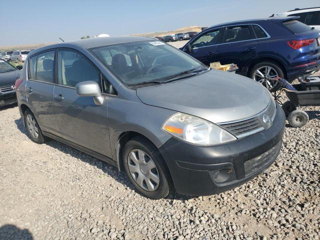 3N1BC1CP3BL373377 - 2011 NISSAN VERSA S GRAY photo 4