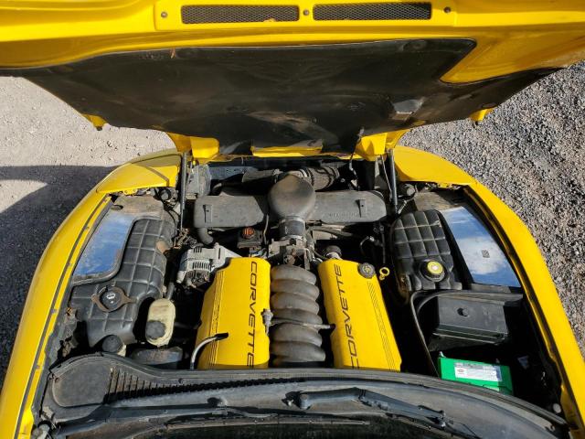 1G1YY32G115111032 - 2001 CHEVROLET CORVETTE YELLOW photo 11