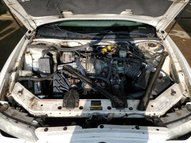 2G4WF551221186781 - 2002 BUICK REGAL GS WHITE photo 11