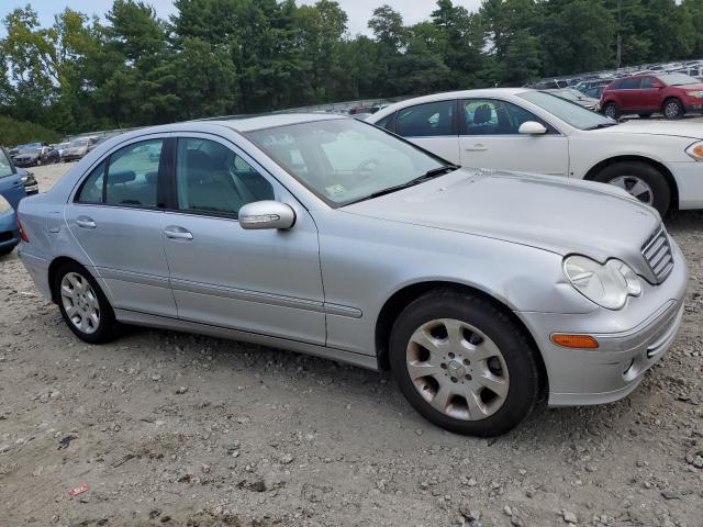 WDBRF81J95F658592 - 2005 MERCEDES-BENZ C 240 4MATIC SILVER photo 4