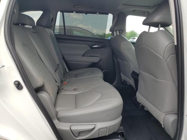 5TDGZRBH1NS242389 - 2022 TOYOTA HIGHLANDER XLE თეთრი ფოტო 11