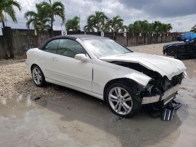 WDBTK56F38F244295 - 2008 MERCEDES-BENZ CLK 350 WHITE photo 4