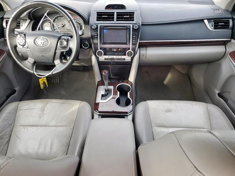 4T1BF1FK3CU163000 - 2012 TOYOTA CAMRY BASE WHITE photo 8