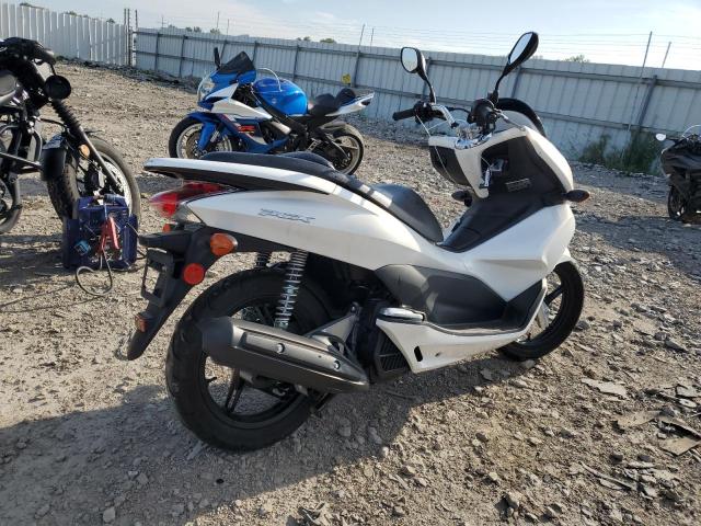 MLHJF2807B5002382 - 2011 HONDA PCX WHITE photo 4