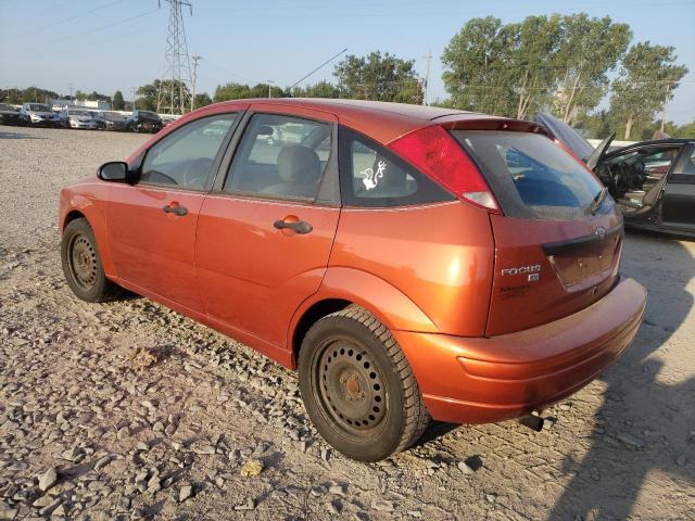 3FAFP37N55R110533 - 2005 FORD FOCUS ZX5 ORANGE photo 2