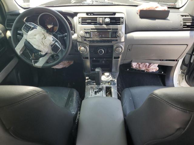 JTEBU5JR3D5112092 - 2013 TOYOTA 4RUNNER SR5 WHITE photo 8