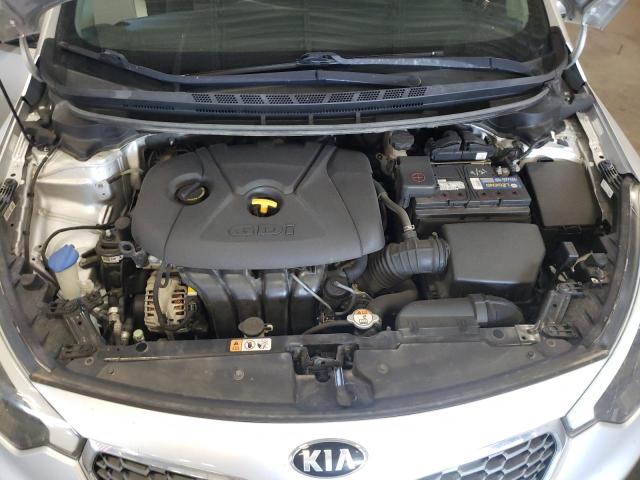 KNAFK5A84G5593703 - 2016 KIA FORTE LX SILVER photo 11