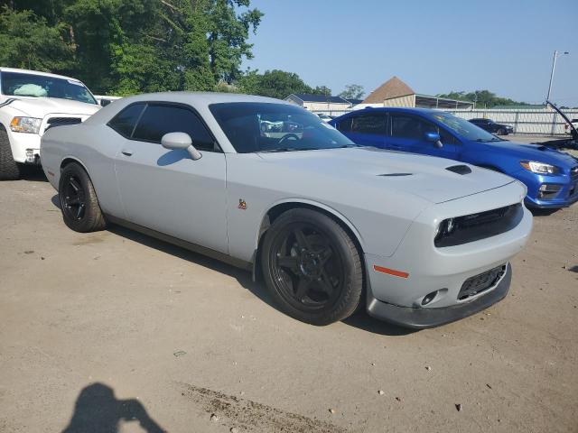 2C3CDZFJ4LH246995 - 2020 DODGE CHALLENGER R/T SCAT PACK GRAY photo 4