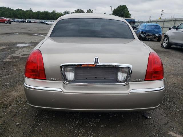 1LNHM81WX3Y683366 - 2003 LINCOLN TOWN CAR EXECUTIVE TAN photo 6