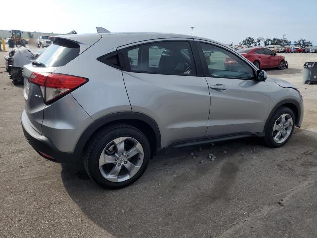 3CZRU6H30KG704902 - 2019 HONDA HR-V LX SILVER photo 3