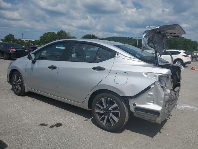 3N1CN8DV0PL873797 - 2023 NISSAN VERSA S 银色 照片 2