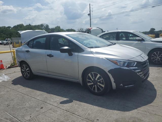 3N1CN8DV0PL873797 - 2023 NISSAN VERSA S 银色 照片 4