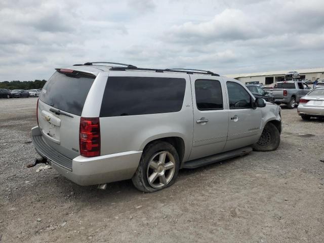 1GNSCKE05BR272859 - 2011 CHEVROLET SUBURBAN C1500 LTZ SILVER photo 3