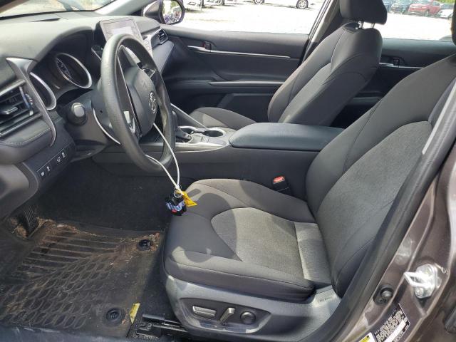 4T1R11AK7PU762282 - 2023 TOYOTA CAMRY LE GRAY photo 7