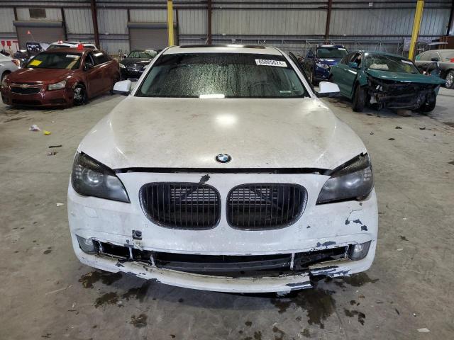 WBAKC8C5XCC436988 - 2012 BMW 750 LXI WHITE photo 5