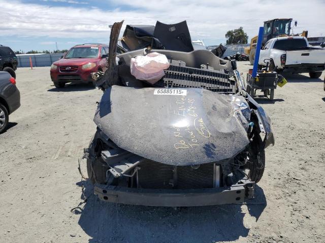 2T1BURHE9JC004007 - 2018 TOYOTA COROLLA L BLUE photo 5