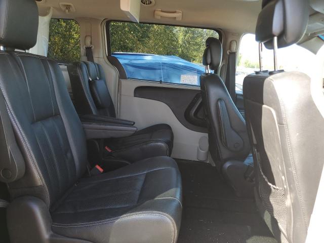 2C4RC1CG3FR707623 - 2015 CHRYSLER TOWN & COU TOURING L WHITE photo 11