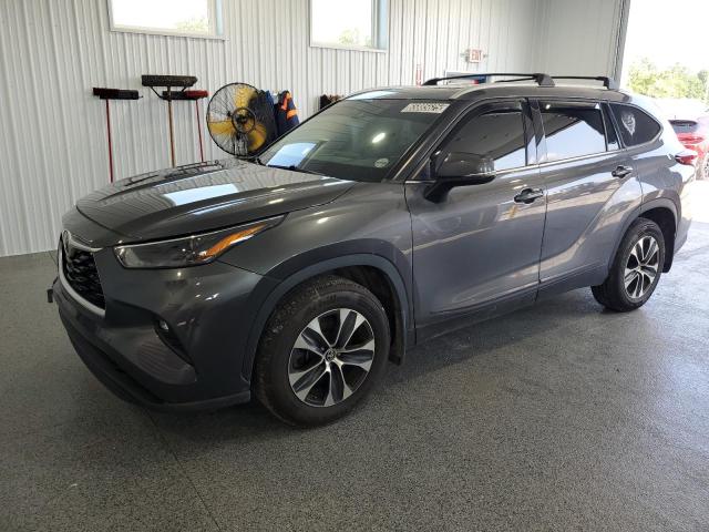 2022 TOYOTA HIGHLANDER XLE, 