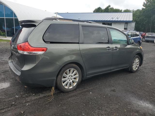 5TDDK3DC6DS059476 - 2013 TOYOTA SIENNA XLE GRAY photo 3