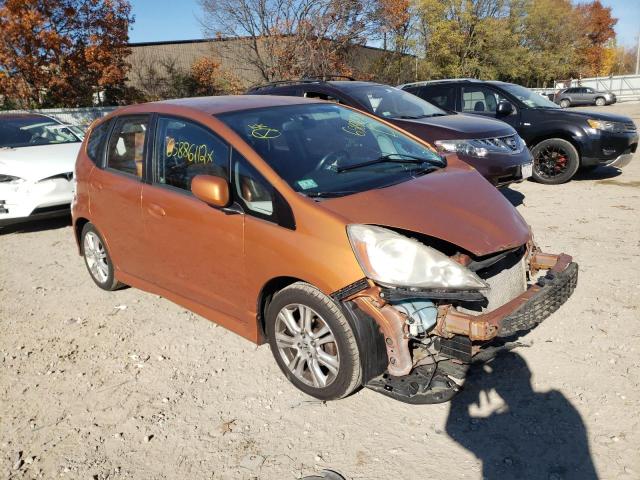 JHMGE8H5XBS005498 - 2011 HONDA FIT SPORT ORANGE photo 1