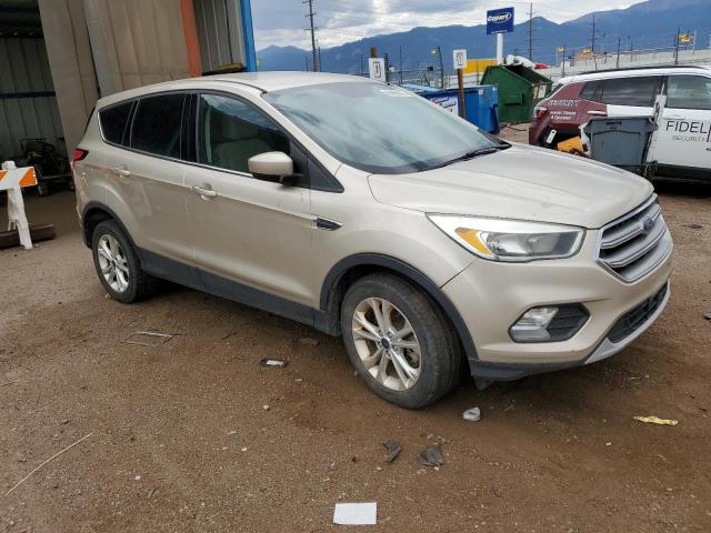 1FMCU9GD7HUC34540 - 2017 FORD ESCAPE SE GOLD photo 4