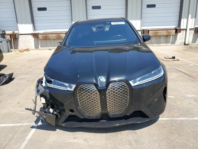 WB523CF02NCK62693 - 2022 BMW IX XDRIVE50 BLACK photo 5