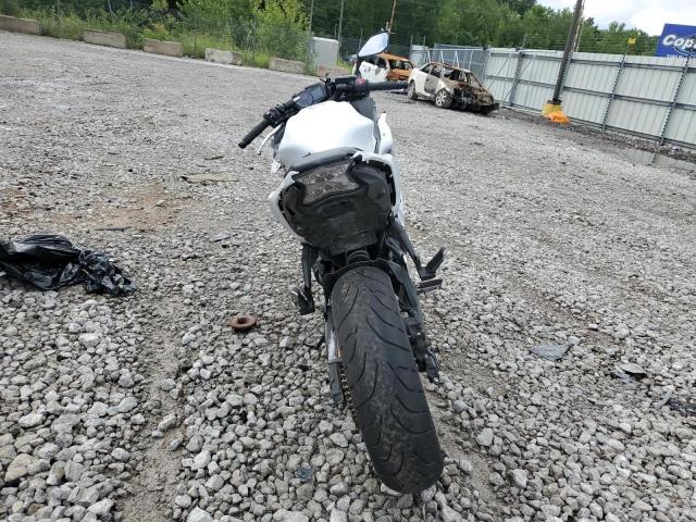 JKAEXEJ12HDA00153 - 2017 KAWASAKI EX650 J თეთრი ფოტო 4