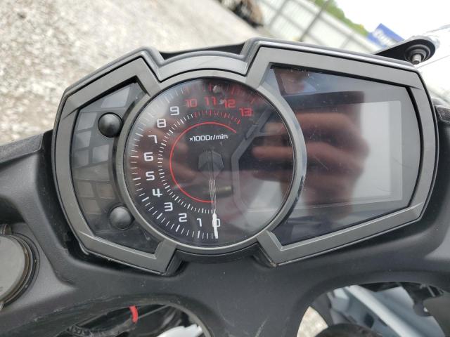 JKAEXEJ12HDA00153 - 2017 KAWASAKI EX650 J თეთრი ფოტო 7