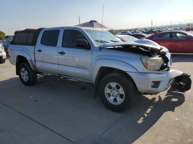 5TFJU4GN3CX025620 - 2012 TOYOTA TACOMA DOUBLE CAB PRERUNNER SILVER photo 4
