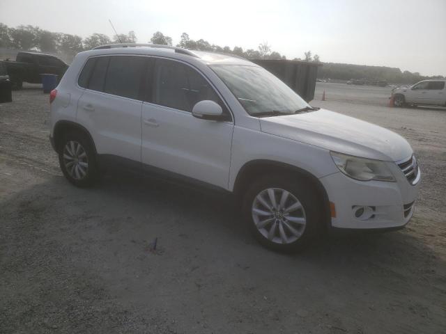 WVGAV7AX7BW501053 - 2011 VOLKSWAGEN TIGUAN S თეთრი ფოტო 4
