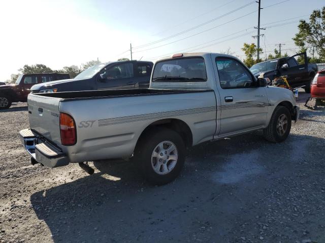 4TANL42N2YZ637830 - 2000 TOYOTA TACOMA SILVER photo 3