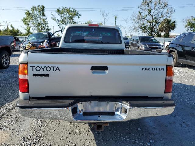 4TANL42N2YZ637830 - 2000 TOYOTA TACOMA SILVER photo 6