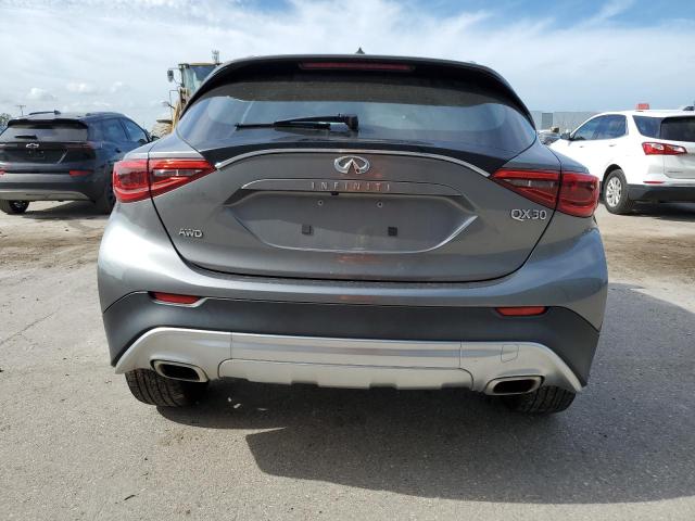 SJKCH5CR0JA052301 - 2018 INFINITI QX30 BASE GRAY photo 6