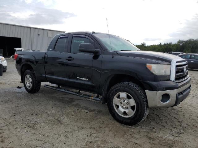 5TFUM5F1XDX046077 - 2013 TOYOTA TUNDRA DOUBLE CAB SR5 BLACK photo 4