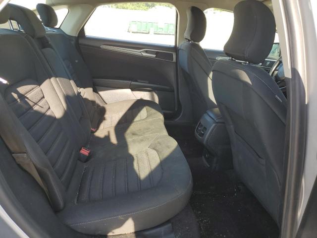 3FA6P0HD2KR135650 - 2019 FORD FUSION SE SILVER photo 10