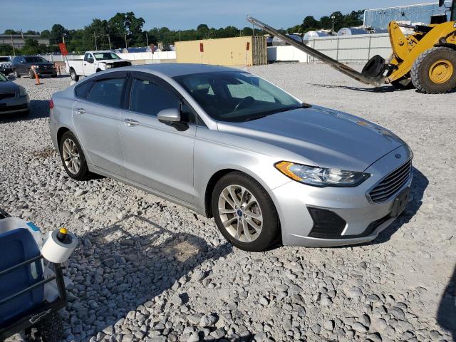 3FA6P0HD2KR135650 - 2019 FORD FUSION SE SILVER photo 4
