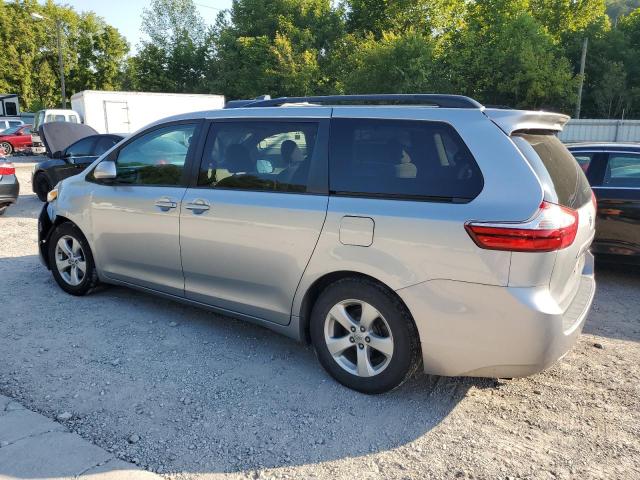 5TDKZ3DC3HS846457 - 2017 TOYOTA SIENNA LE SILVER photo 2