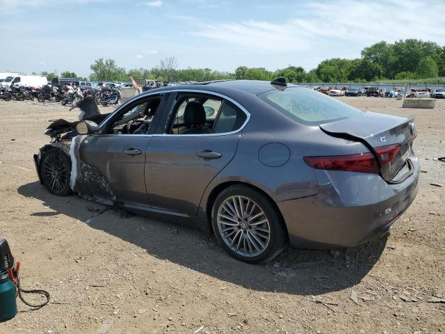 ZARFAEEN2J7567253 - 2018 ALFA ROMEO GIULIA TI Q4 CHARCOAL photo 2