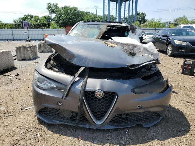 ZARFAEEN2J7567253 - 2018 ALFA ROMEO GIULIA TI Q4 CHARCOAL photo 5