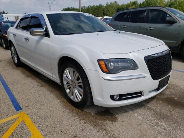 2C3CCAST8DH544947 - 2013 CHRYSLER 300C LUXURY WHITE photo 4